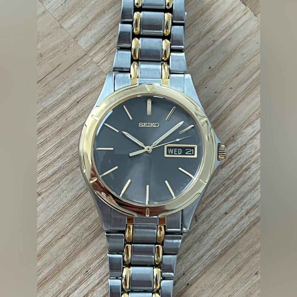 Seiko Vintage Men’s Watch Gray Dial Two-Tone Bracelet Date Window New Crystal